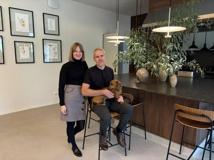 Das Ehepaar Petra und Oliver Lucas stehen hinter dem „Old School Guest House“ in Leutschach