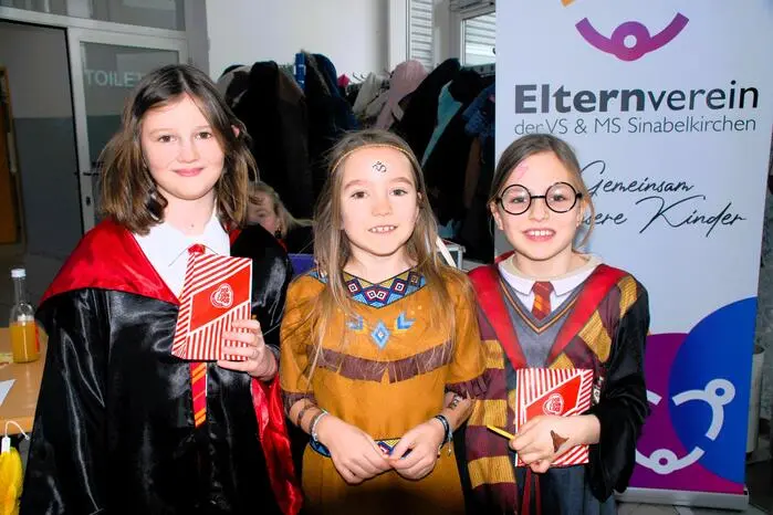 Der Elternverein der Volks- und Mittelschule, unter Obfrau Nicole Zierler, lud unter dem Motto „Faschingszauber“ zum Kinderfasching ein.