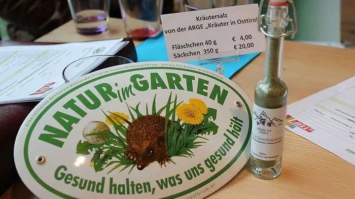 Diese Plakette ziert nun das Vitalpinum