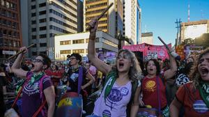 Protest gegen Anti-Abtreibungsgesetz | Protest gegen den strengen Anti-Abtreibungs-Gesetzesentwurf in São Paulo, Brasilien