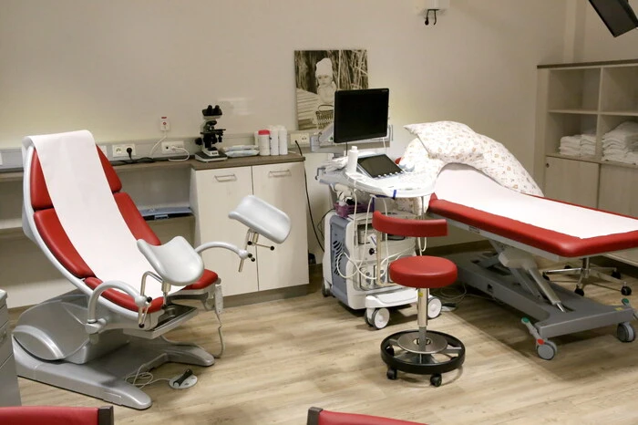 Nach sechsmonatigem Umbau präsentiert sich die Pränatal- und geburtshilfliche Ambulanz in neuem Glanz. 
