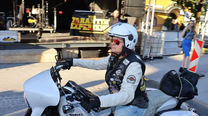 Bereits zum 26. Mal findet seit letzten Freitag die Harley-Davidson Charity-Tour statt und führt wieder durch ganz Österreich, um Spenden für muskelkranke Menschen zu sammeln. Insbesondere Kinder und Jugendliche sollen finanziell rasch und unbürokratisch unterstützt werden.