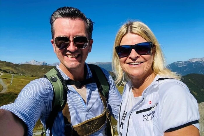 Verteidigungsministerin Klaudia Tanner (ÖVP) wird ihren Urlaub mit Freunden und Familie am Meer und in den österreichischen Bergen verbringen.