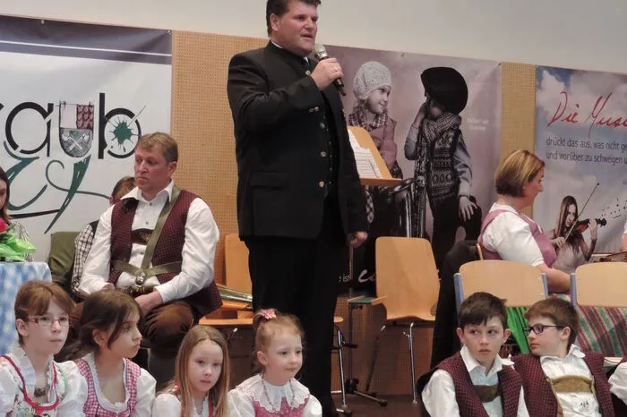 Bürgermeister Erich Ofner dankte den Organisatoren und den Mitwirkenden.