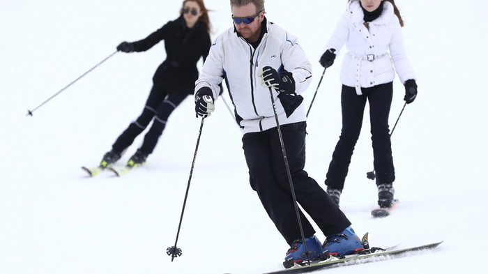 Mit einem fröhlich entspannten Lächeln hat die niederländische Königsfamilie im Februar 2020 in Lech am Arlberg ihren jährlichen Winterurlaub im Nobelskiort zelebriert und ihre Fans in aller Welt gegrüßt.