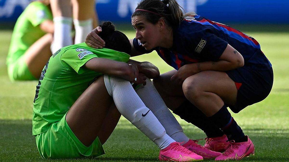 Schöne Geste: Barcelonas Mariona Caldentey tröstet Wolfsburgs Sveindis Jonsdottir