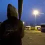 Ein 26-Jähriger soll auf die beiden Männer eingeschlagen haben (Symbolfoto)