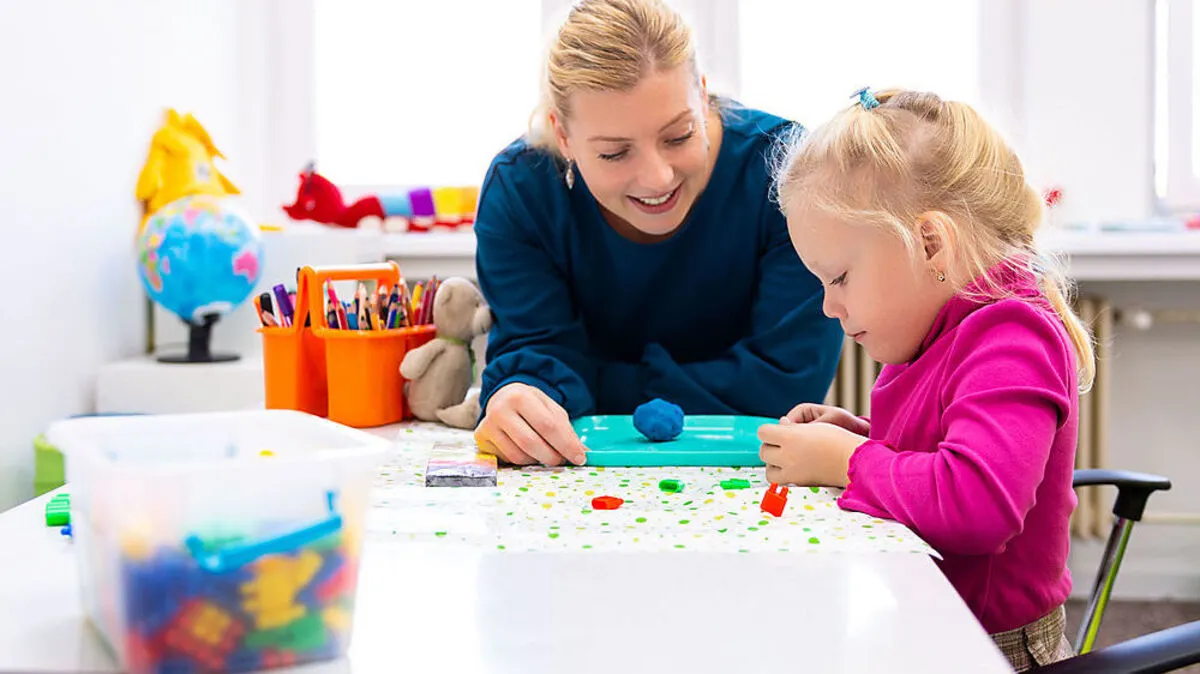 Einfühlsam und spielerisch: So kann Psychotherapie für kleine Kinder aussehen
