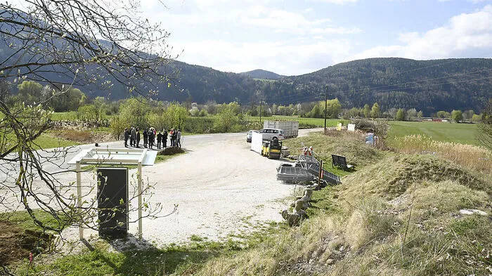 Startschuss für Seefeldstraße in Döbriach: Bis Anfang Juni bleibt hier kein Stein auf dem anderen