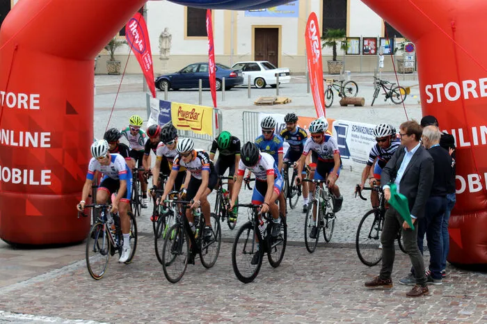 Bürgermeister Marcus Martschitsch übernahm den Start.