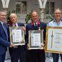 Bei der Verleihung: Bürgermeister Martin Kulmer, Walter Wohlfahrt, Manfred Elsbacher und Giovanni Platania
