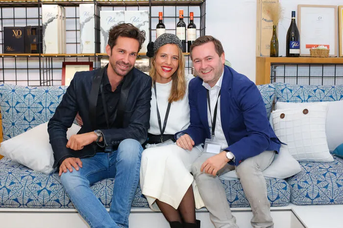 ... der "Style up your Life"-Herausgeber Michael Lameraner, Gold  und Viteo-Vertriebsmanager Richard Molcik ...