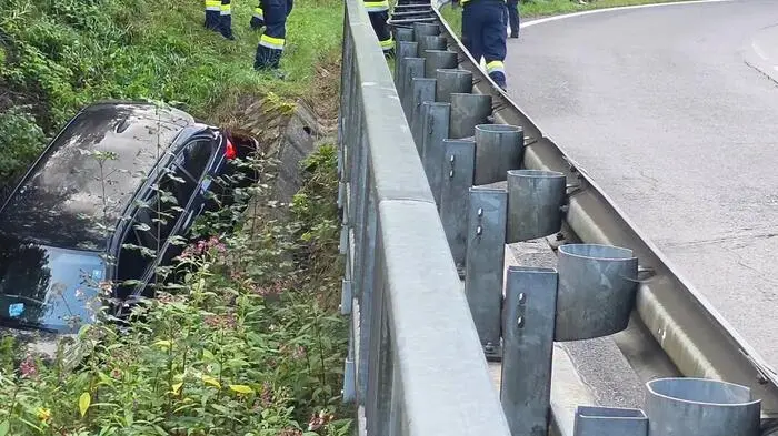 Der 32-jährige Unfalllenker wurde unbestimmten Grades verletzt