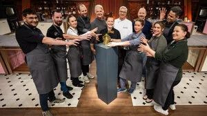 Péter; Sven; Lina; Michael; Jurorin Bettina Schliephake-Burchardt; Moderatorin Enie van de Meiklokjes; Juror Günther Körffer; Vera; Juror Christian Hümbs; Gina; Alireza; Anna