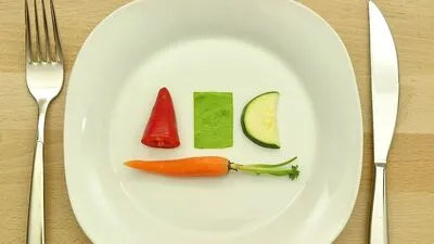 Nur Obst und Gemüse und das roh: Kann das gesund sein?