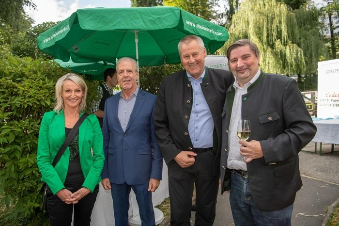Gerhard Widmann, Geschäftsführer Flughafen Graz, mit Begleitung, ÖVP-Klubobmann Karl Lackner, Michael Schweighofer (Tourismusreferat)