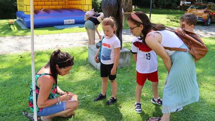 Strahlend blauer Himmel, Temperaturen rund um die 30 Grad Celsius und ein abwechslungsreiches Programm waren der perfekte Mix für das traditionelle Spiele- und Familienfest im Schlosspark Voitsberg.