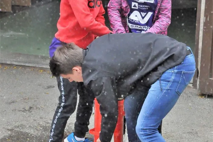 Am ersten Bewerbstag - da nahmen 309 Kinder aus 16 Klassen teil - setzte sich die vierte Klasse der Volkschule Veitsch mit 357 Punkten durch, dahinter landeten die 4. B-Klasse der VS Bruck-Körnerstraße und die vierte Klasse der VS Wartberg.