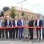 Nach rund einem Jahr Bauzeit wurde die neue Ortsdurchfahrt in Neudau feierlich eröffnet