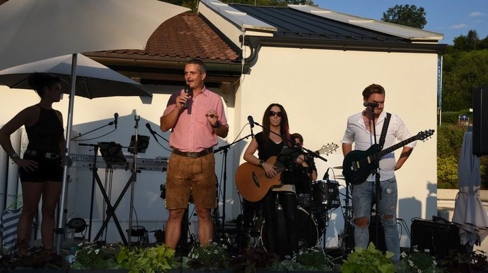 Mit dem traditionellen Sommerfest wurde auch die Wiedereröffnung nach den Revisionsarbeiten gefeiert.