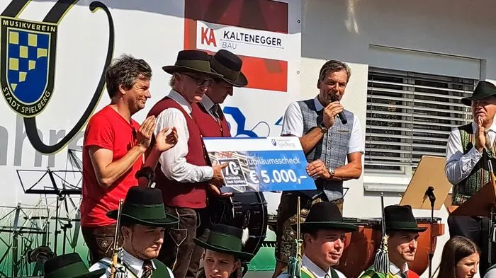 Das 70-jährige Bestandsjubiläum nahm der Musikverein Spielberg zum Anlass, beim Haus der Musik seinen "runden Geburtstag" ausführlich zu feiern!