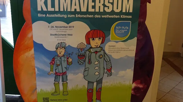 In der Stadtbücherei läuft bis 26. November die Wanderausstellung "Klimaversum" des Klimabündnis Steiermark.