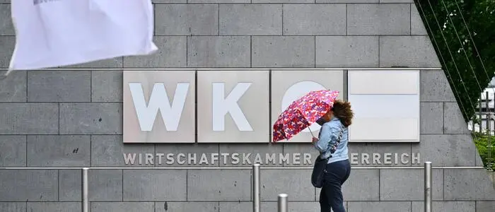 Wie viele Stellen in welcher Form abgebaut werden – ob über Kündigungen oder beispielsweise über nicht nachbesetzte Pensionierungen – ist noch offen