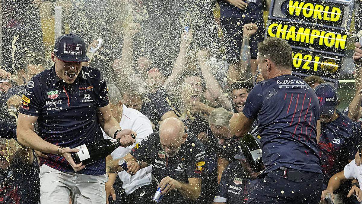 Max Verstappen und das Red Bull-Team feierte ausgelassen