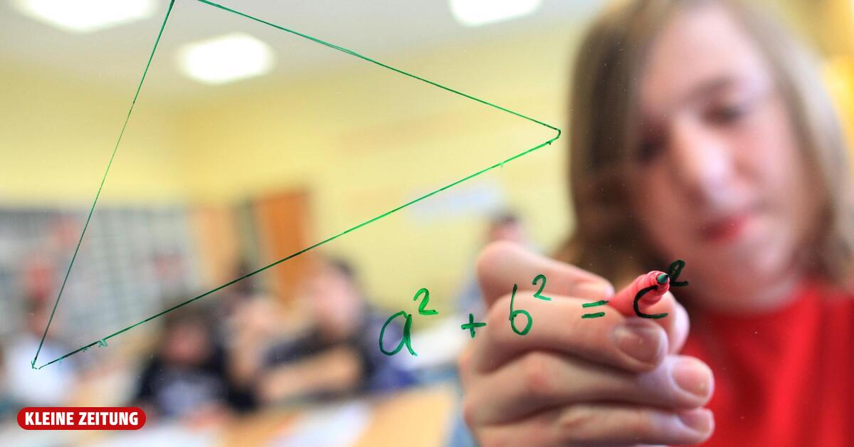 Two teenagers surprise the world with Pythagorean proof
