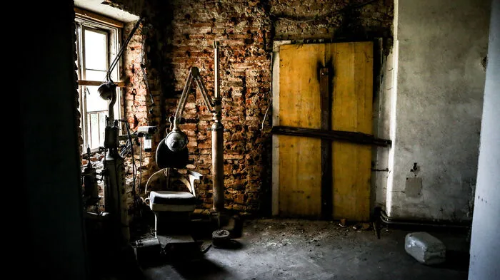 Einer von vielen Lost Places in Graz und Umgebung: Ein altes Stadthaus im Norden von Graz-Geidorf ..