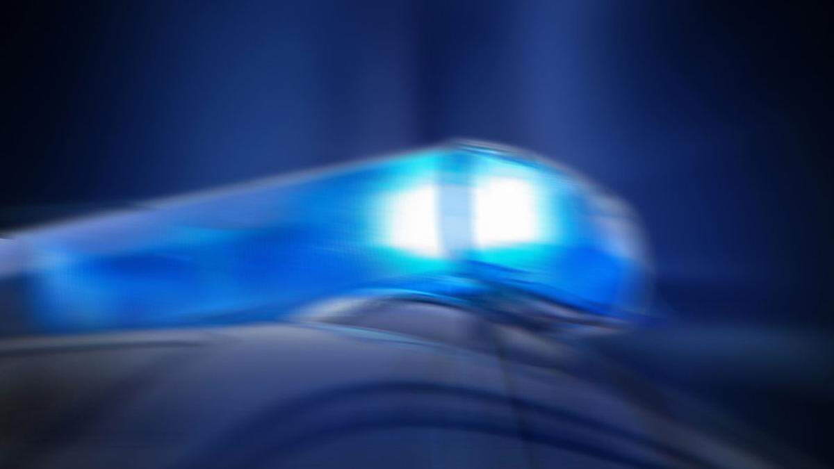 Nächtlicher Einsatz für Polizei und Rettung in Waltendorf