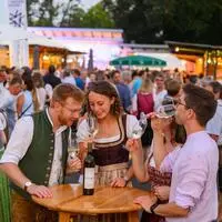 Die Steirische Weinwoche am Leibnitzer Marenzigelände ist längst auch ein gesellschaftliches Event