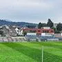Die Sitzplatztribüne im Karawankenblickstadion wurde erweitert, fasst nun rund 1400 Plätze