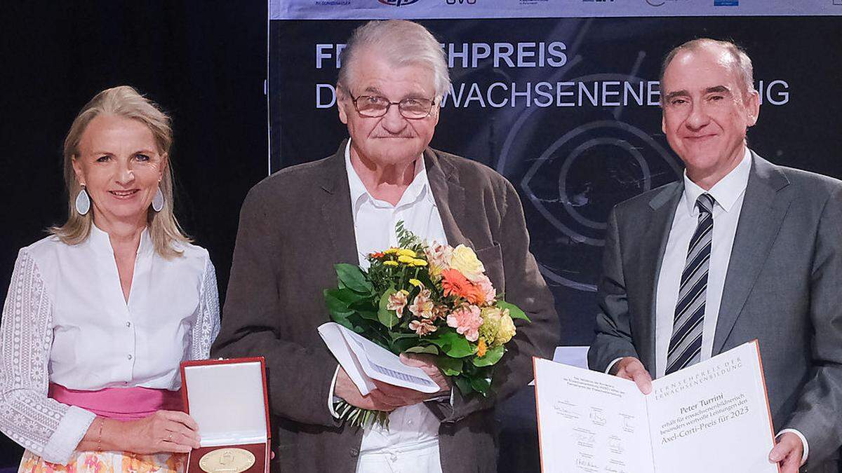 Corti-Preisträger Peter Turrini mit Gabriele Hofer Stelzhammer und Michael Sturm