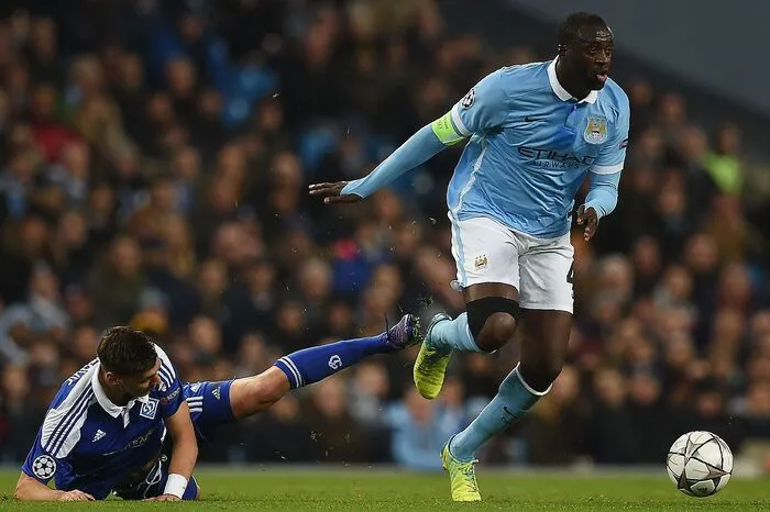 Yaya Toure: Der Ivorer stand die ersten elf Runden nicht im Kader. Es kam zur Aussprache mit Pep Guardiola. Und seither ist der 33-jährige Mittelfeldspieler nicht mehr wegzudenken aus dem Spiel von Manchester City. Vielleicht bekommt er noch ein Angebot für einen kurzen Vertrag. Vielleicht will er aber auch das richtig, richtig, richtig große Geld verdienen und wechselt nach China.