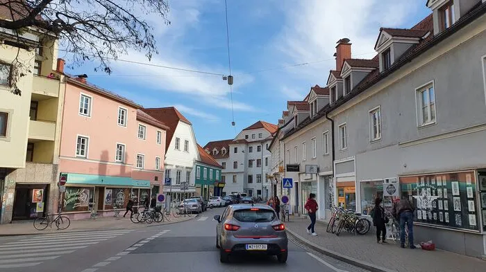 So hat die Mariahilfer Straße südlich des Lendplatzes bis 2019 ausgeschaut...