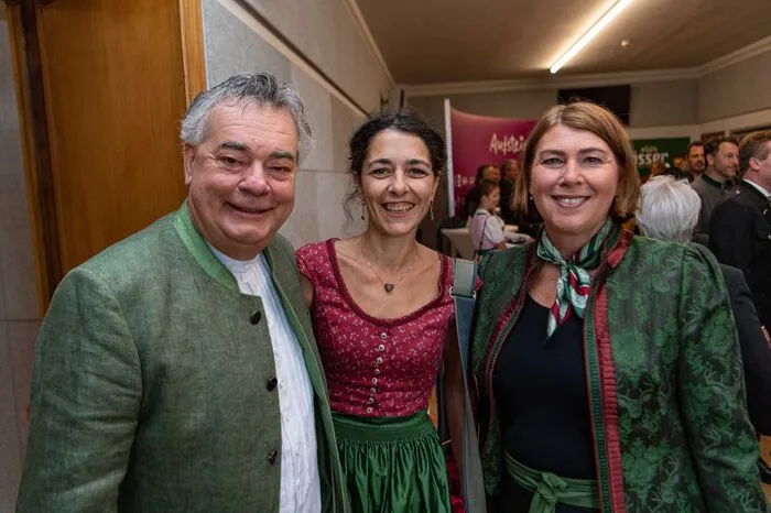Genauso wie die Grüne-Fraktion: Werner Kogler, Sandra Krautwaschl und Sabine Jungwirth