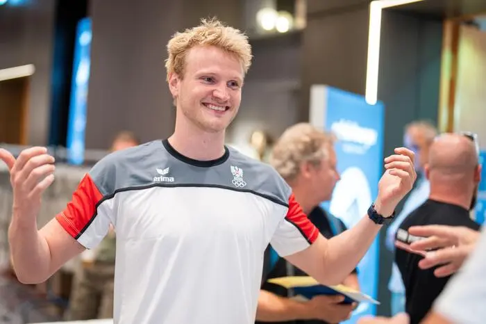 Jeder der 80 nominierten Athleten erhielt 60 Einzelteile von acht verschiedenen Ausstattern im Gesamtwert von jeweils 4.300 Euro. 