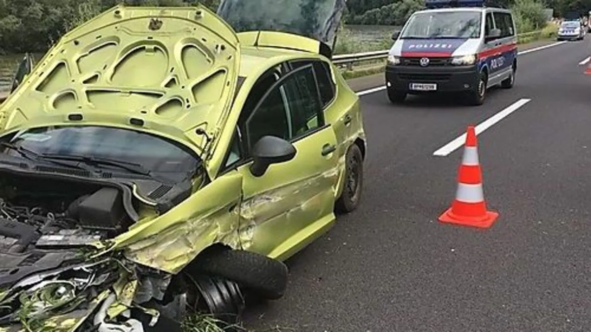 Das Auto wurde stark beschädigt