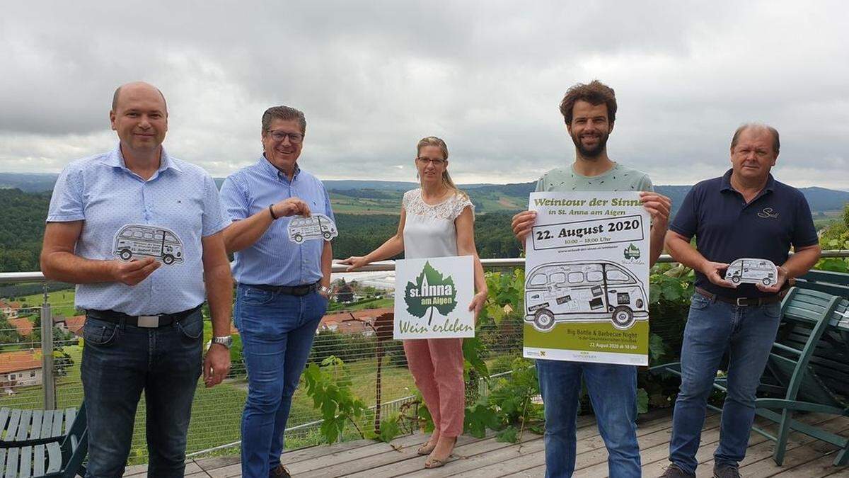 Josef Grießbacher, Ortschef Johannes Weidinger, Andrea Pock (Tourismus St. Anna), Klaus Fischer und Manfred Seidl