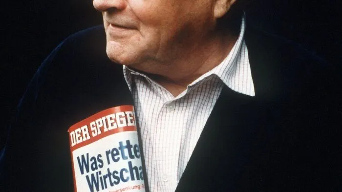 Am 4. Jänner 1947 erschien das erste Nachrichtenmagazin "Der Spiegel" unter Chefredakteur und Herausgeber Rudolf Augstein ...