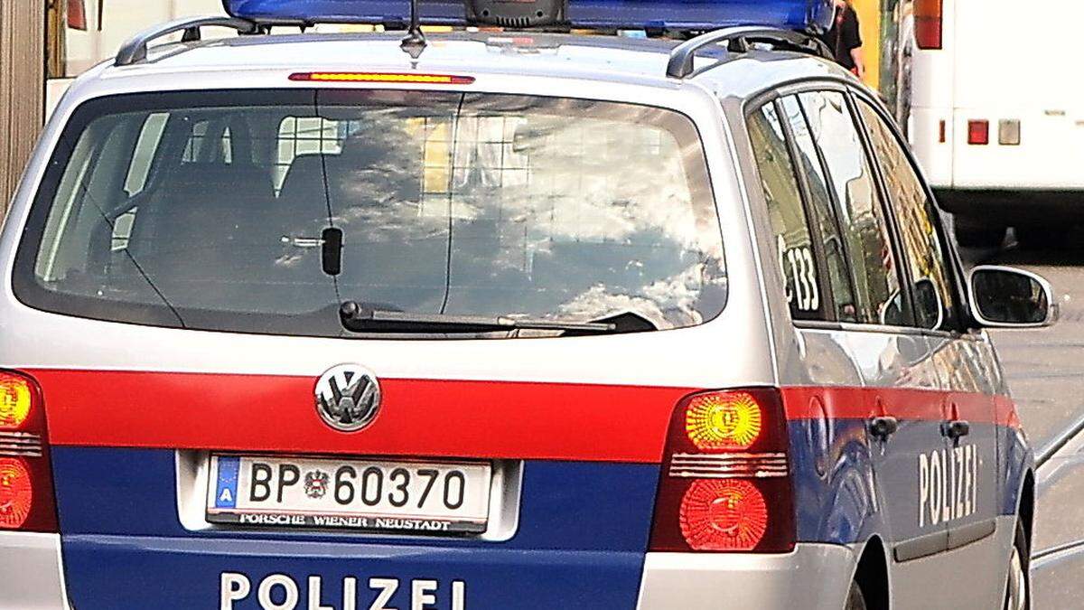 Die Polizei ersucht den Unfall-Lenker, sich dringend zu melden