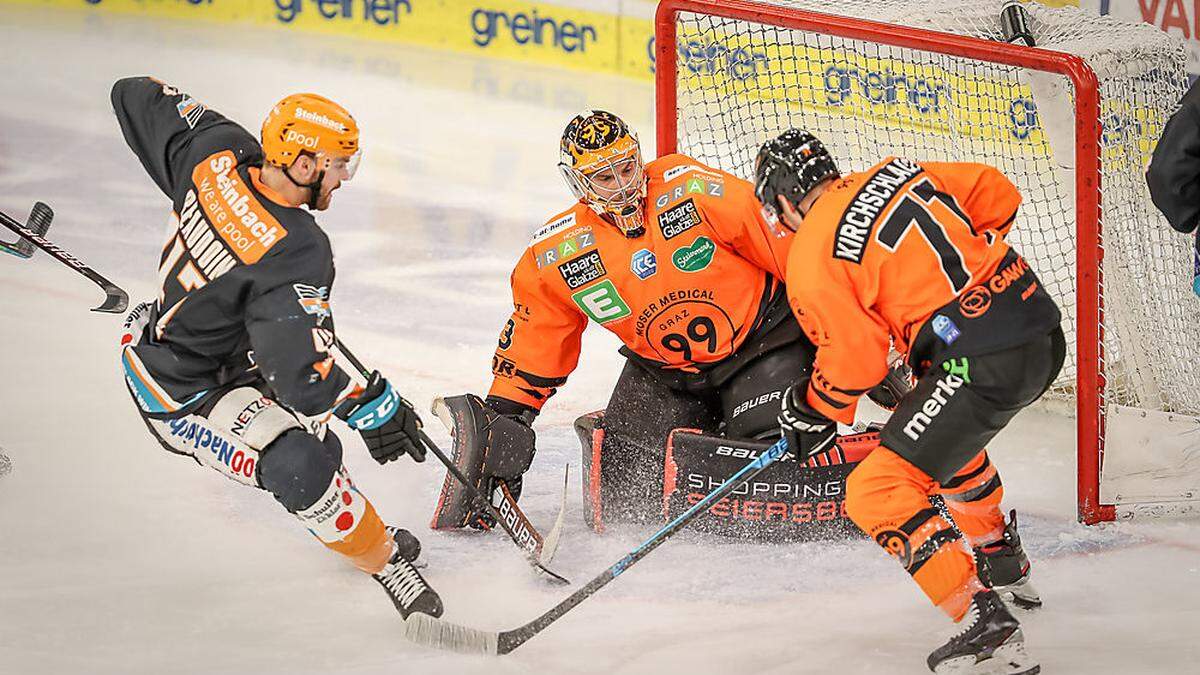 Zwei Hauptakteure der 99ers in Linz: Torhüter Ben Bowns und Erik Kirchschläger (r.)