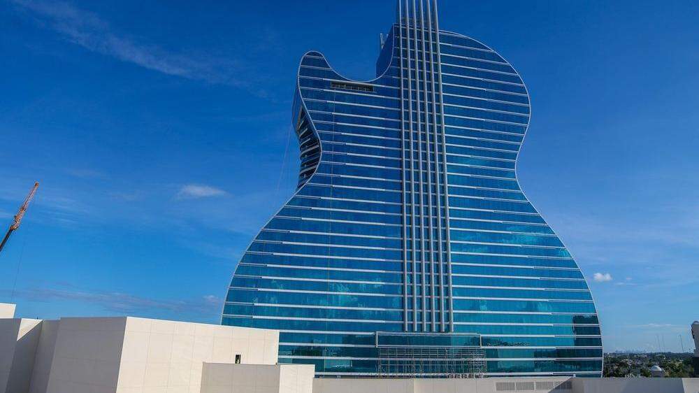 Das Hard Rock Hotel hat die Form einer Gitarre