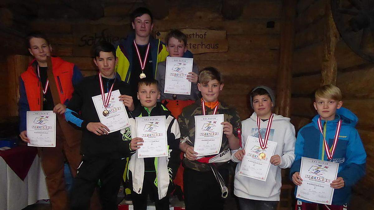 Das Team der Sportmittelschule Voitsberg konnte insgesamt sieben Medaillen mit nach Hause nehmen