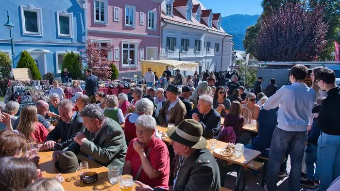 Es herrschte beste Stimmung im Kurort am Fuße des Hochschwabs: Das erste Oktoberwochenende stand in Aflenz ganz im Zeichen des traditionellen Kirtags und Erntedankfests