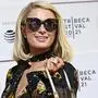 Paris Hilton kocht vor Publikum