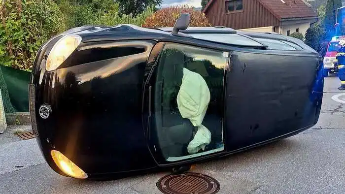 Der Fahrer konnte sich selbst befreien