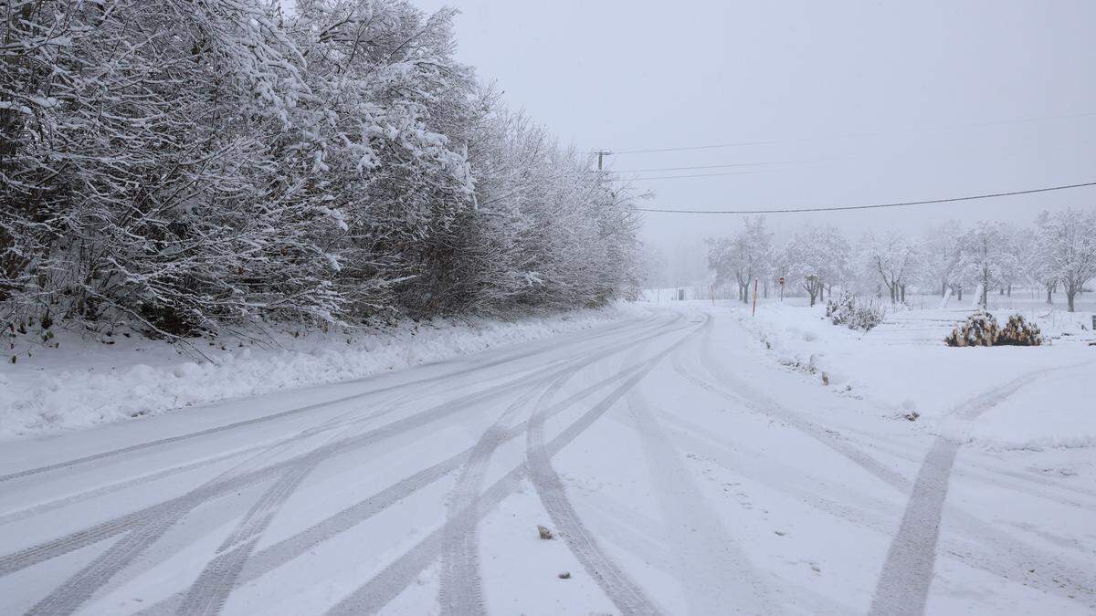 Wo Schnee liegt, dort wird er auch an den Feiertagen liegen bleiben. 