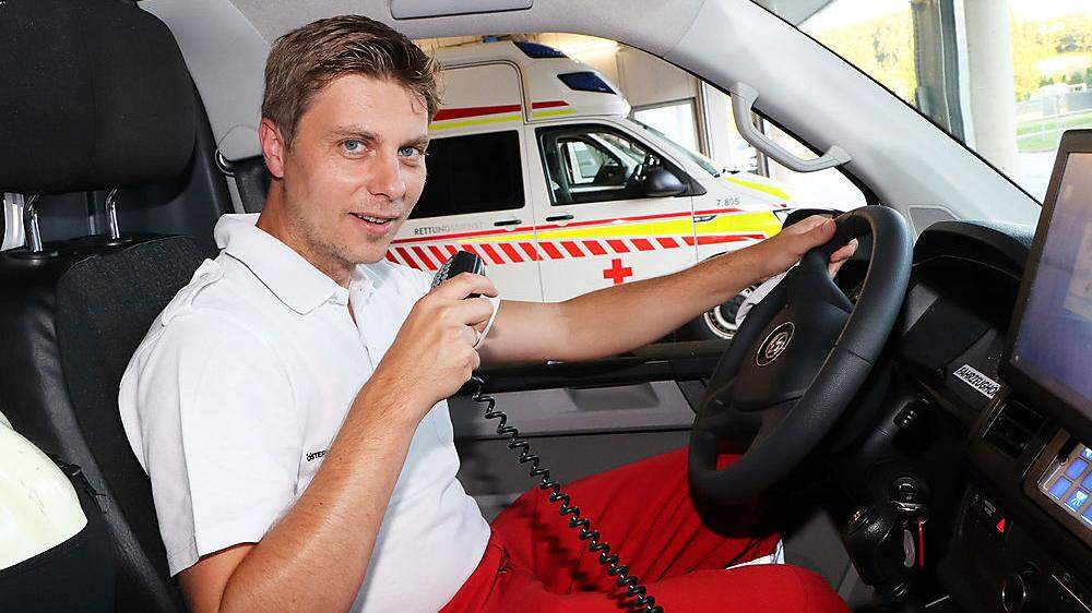 Seit 18 Jahren sitzt Markus  Eggerer im Rettungswagen 
